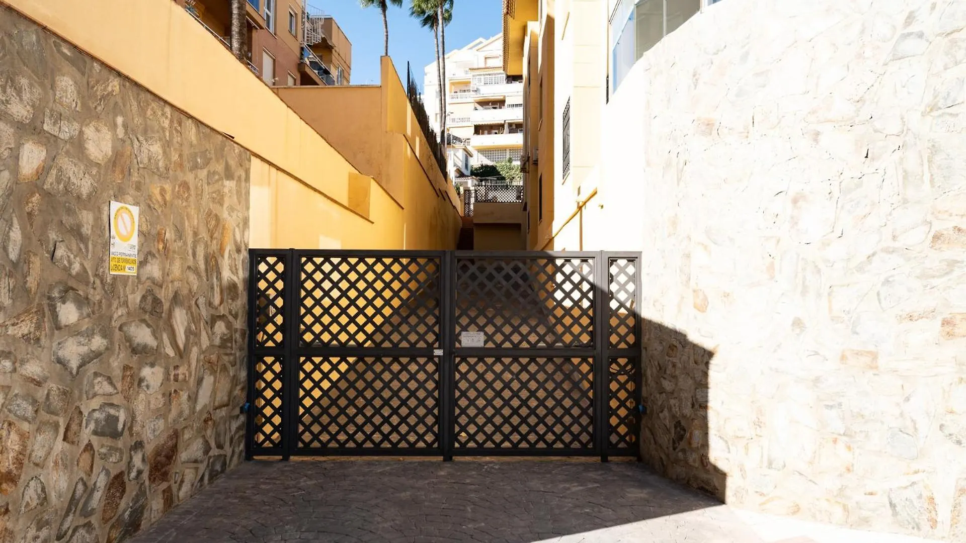Malagasuite Beautiful Pool & Parking Torremolinos Spagna